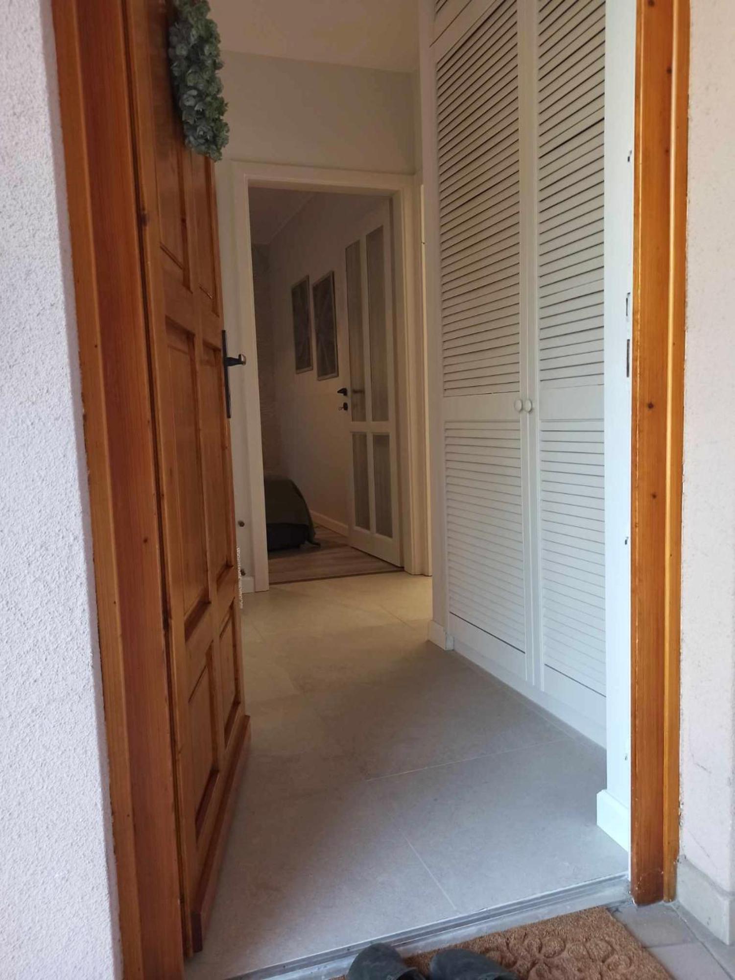 Selyemakacapartman Balatonlelle Exterior foto